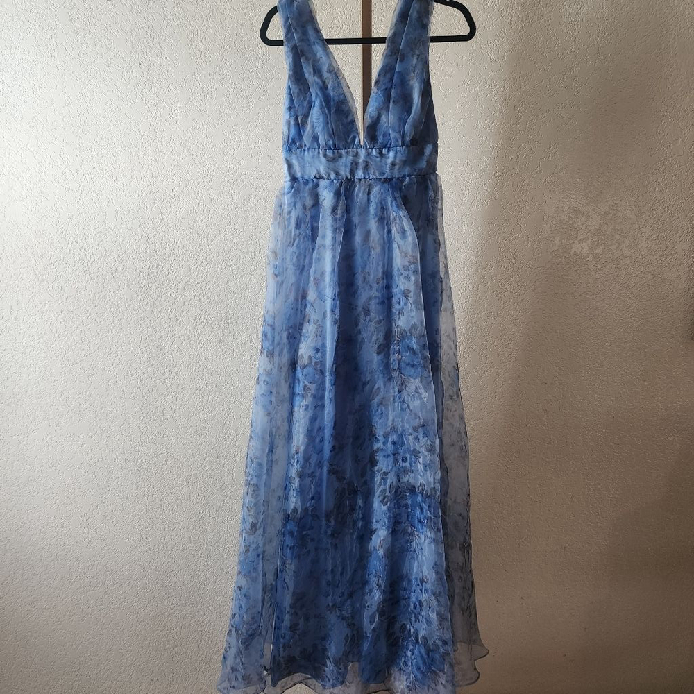 Lulu's Blue Floral Maxi Dress